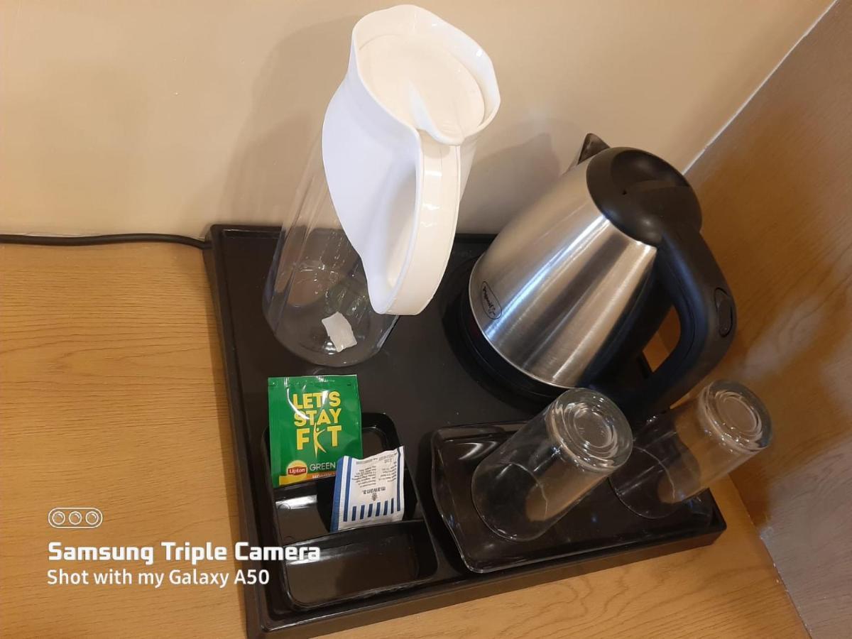 Hotel Fun Park Sanand ภายนอก รูปภาพ